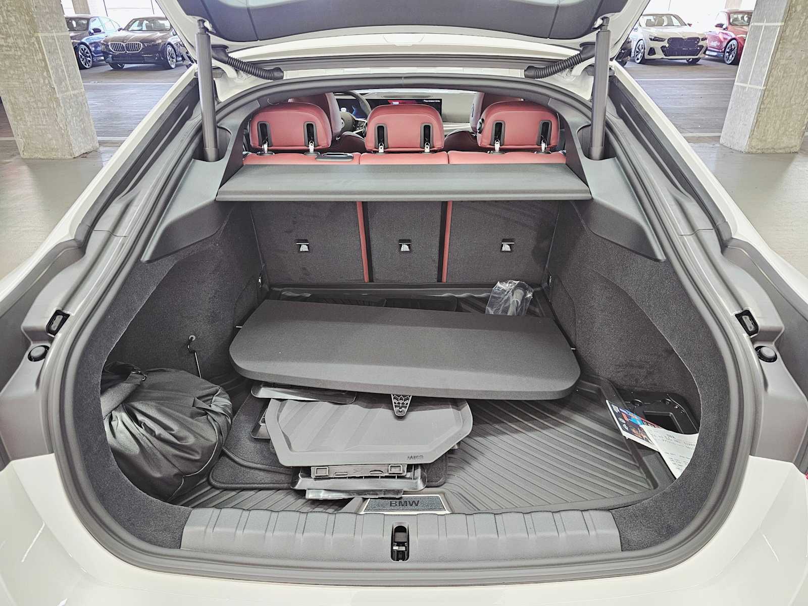 Thumbnail: 2025 BMW i4 - 28