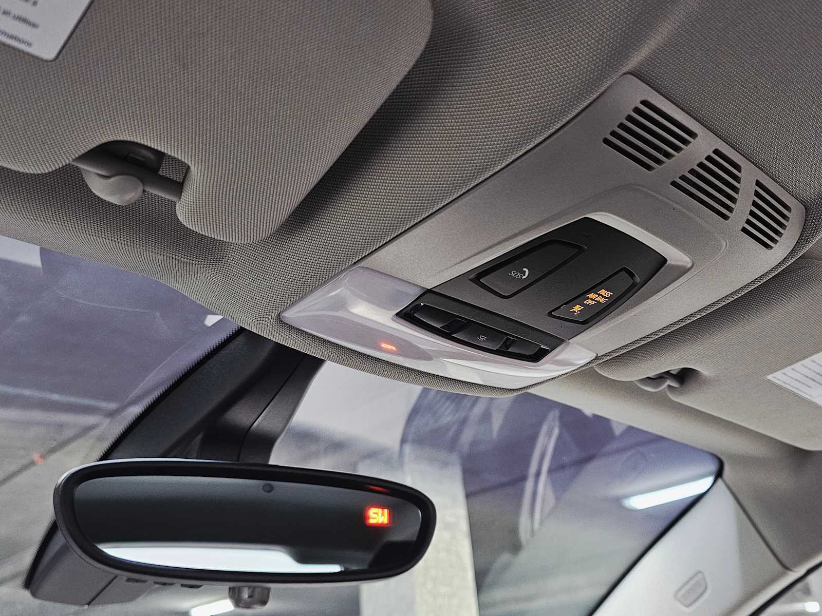 Thumbnail: 2018 BMW i3 - 21