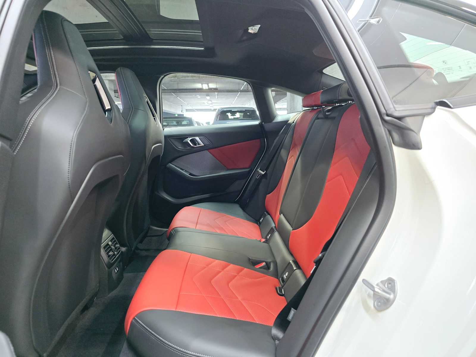 Thumbnail: 2025 BMW 2 Series - 25