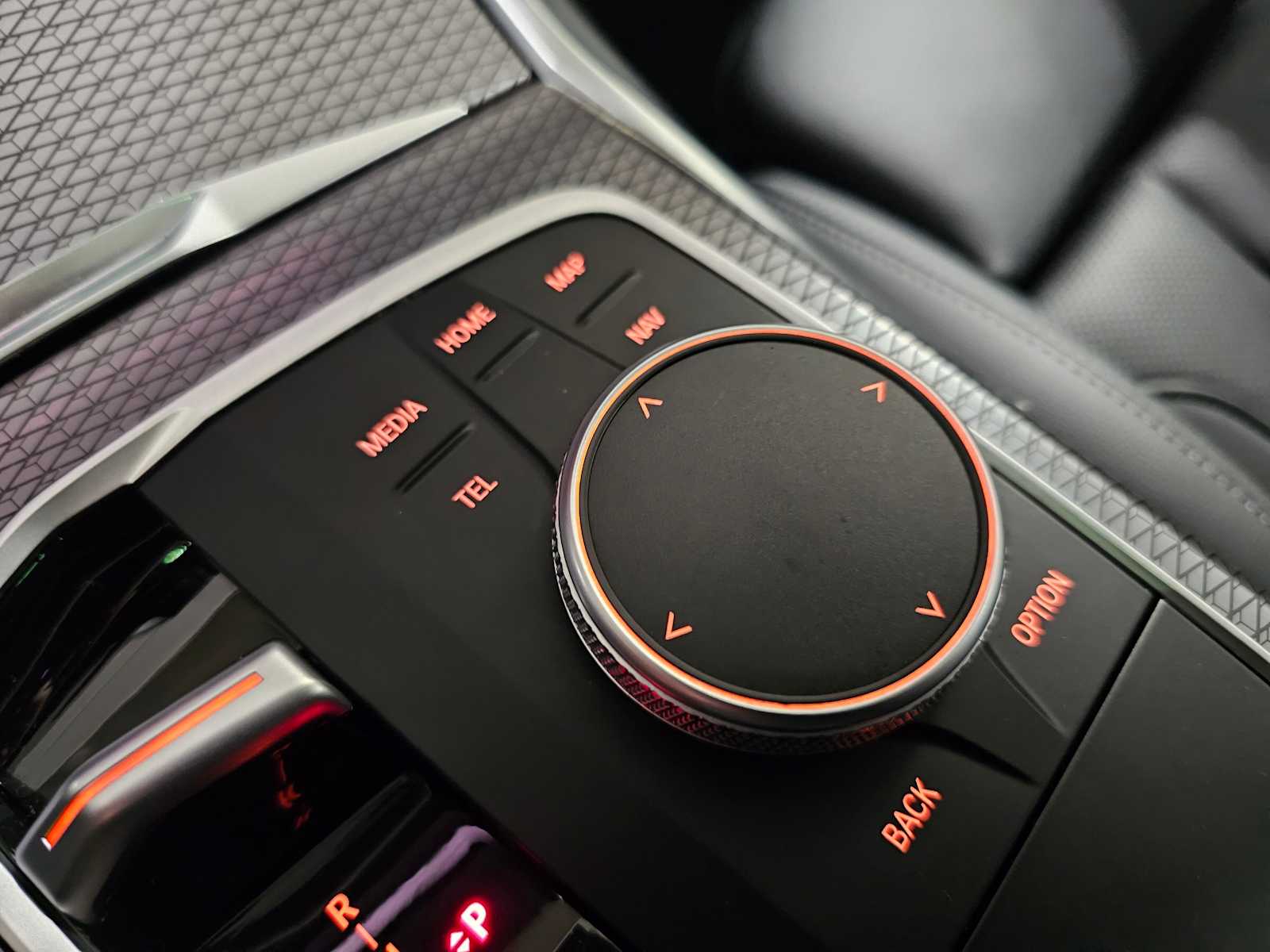 Thumbnail: 2025 BMW 3 Series - 25