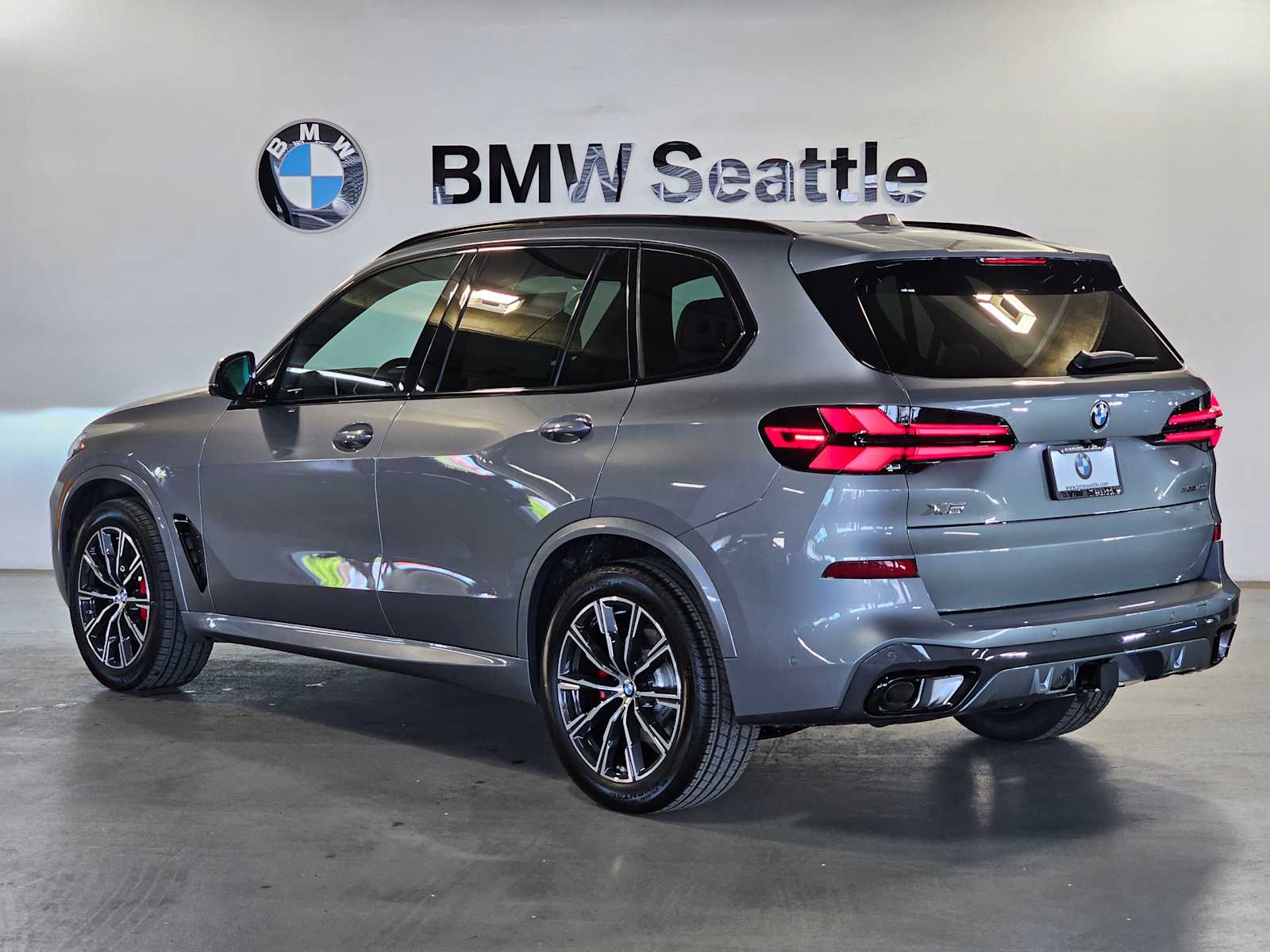 Thumbnail: 2026 BMW X5 - 4