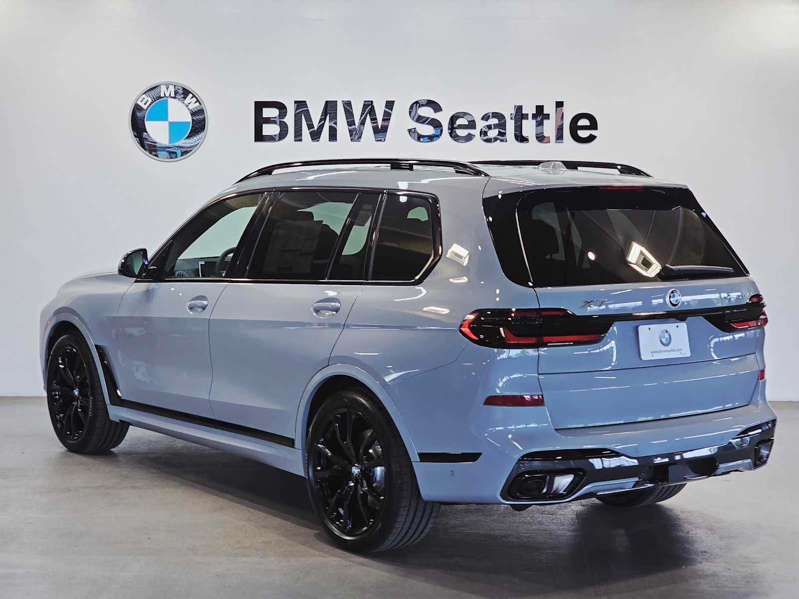Thumbnail: 2026 BMW X7 - 4