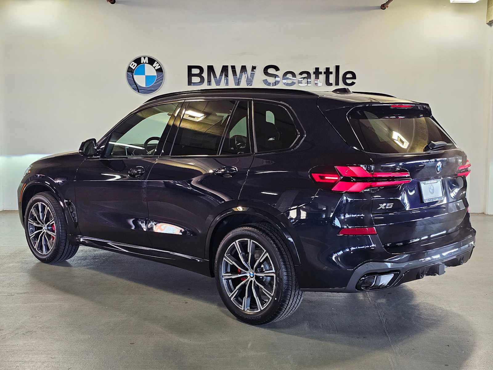 Thumbnail: 2026 BMW X5 - 4
