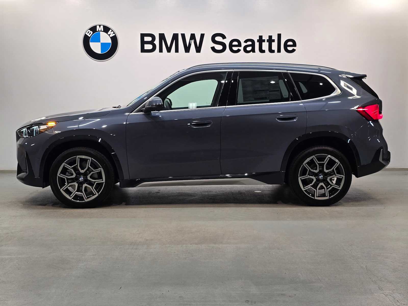 Thumbnail: 2026 BMW X1 - 3