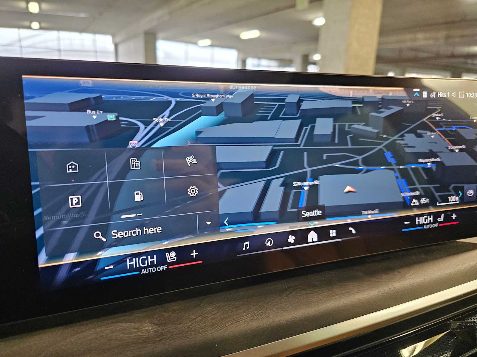 Thumbnail: 2026 BMW X5 - 16