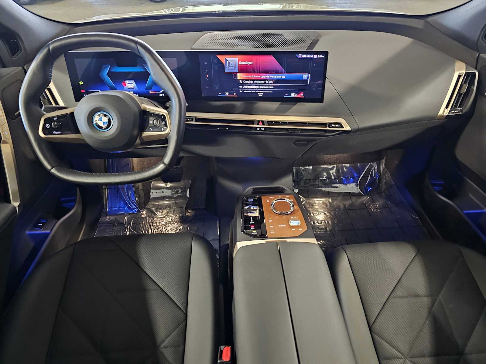 Thumbnail: 2023 BMW iX - 9