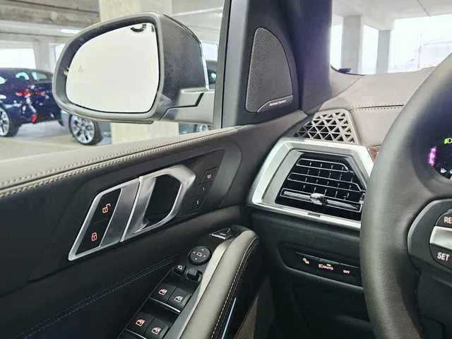 Thumbnail: 2025 BMW X5 - 22