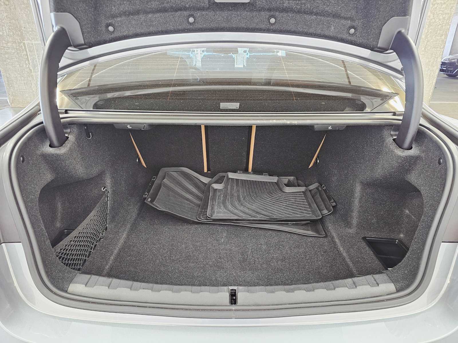 Thumbnail: 2023 BMW 3 Series - 28