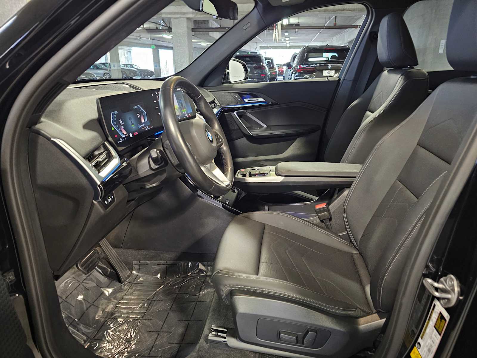 Thumbnail: 2023 BMW X1 - 31