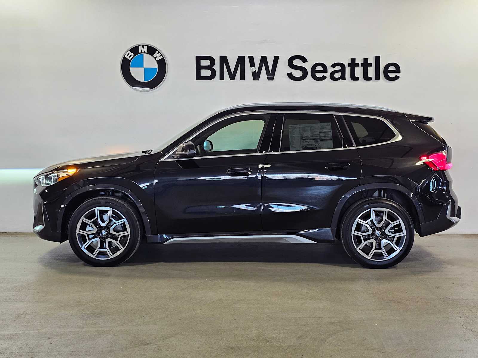 Thumbnail: 2026 BMW X1 - 3