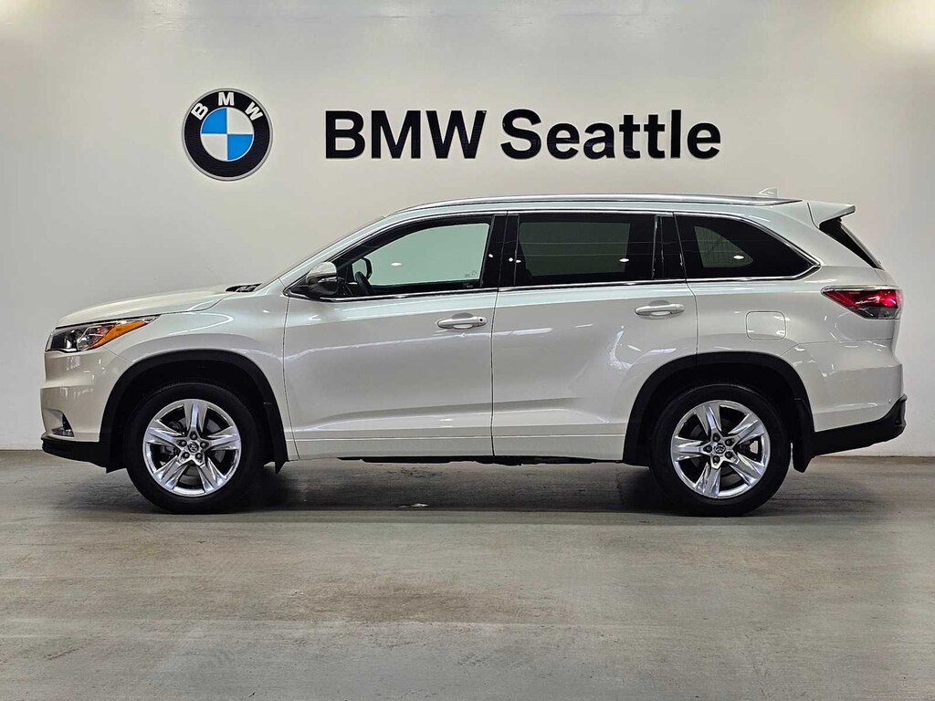Used 2016 Toyota Highlander Limited Platinum V6 SUV