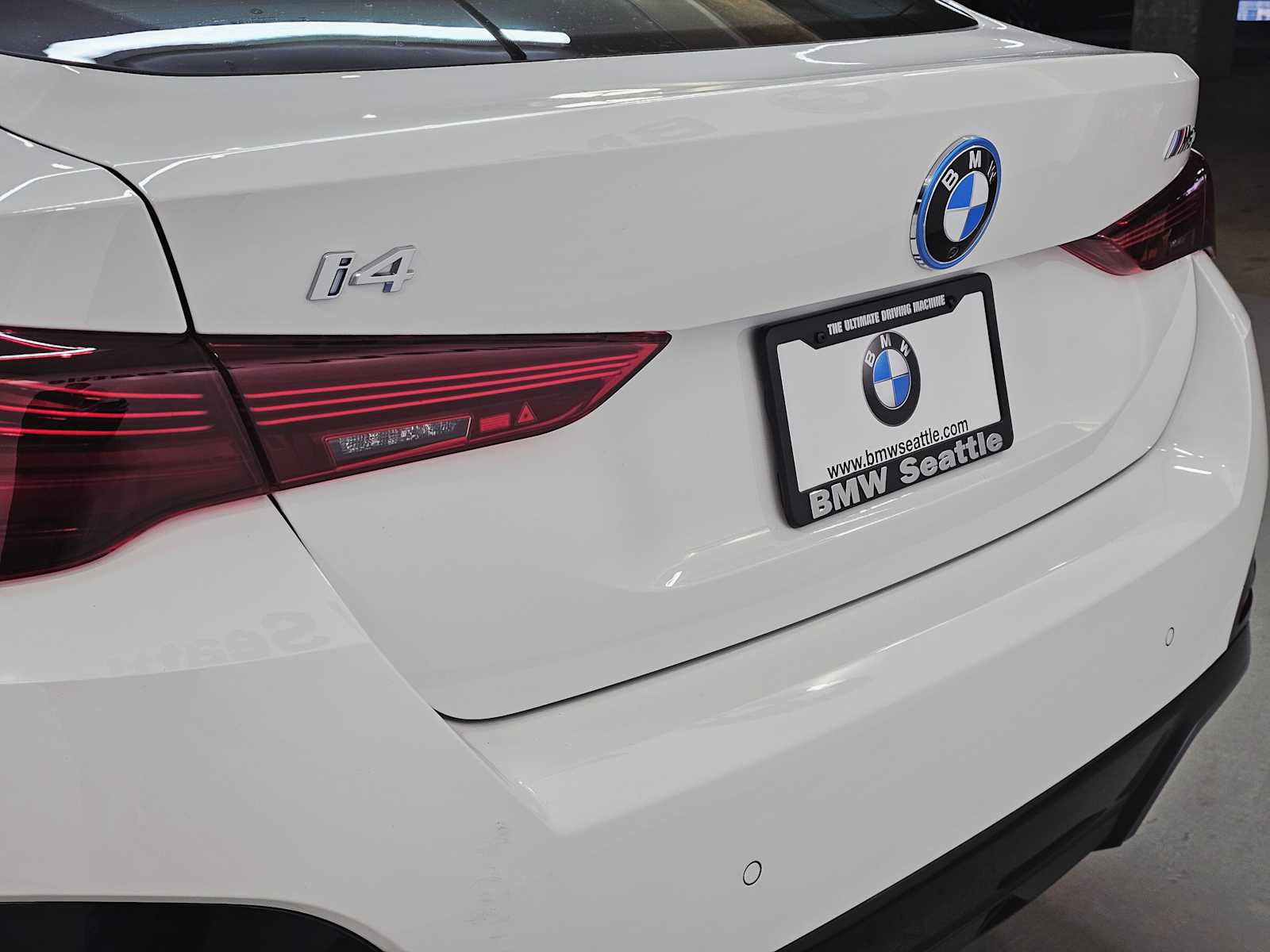 Thumbnail: 2025 BMW i4 - 7