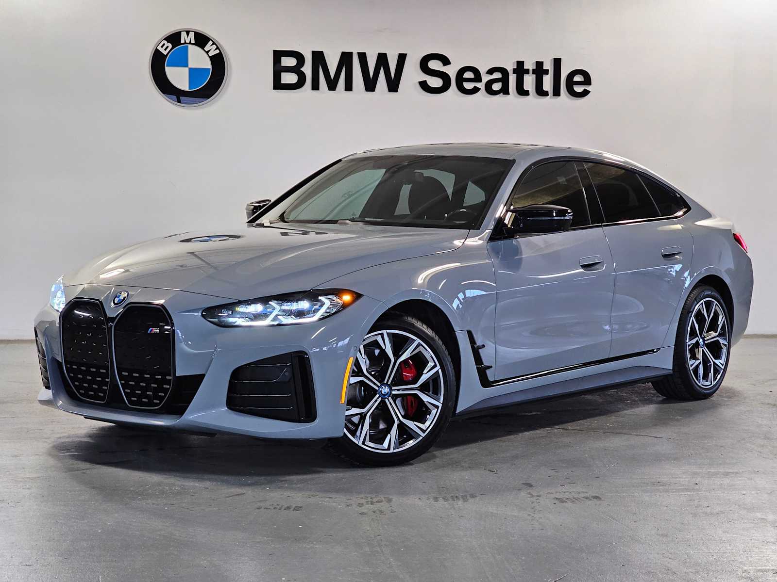 Thumbnail: 2023 BMW i4 - 1