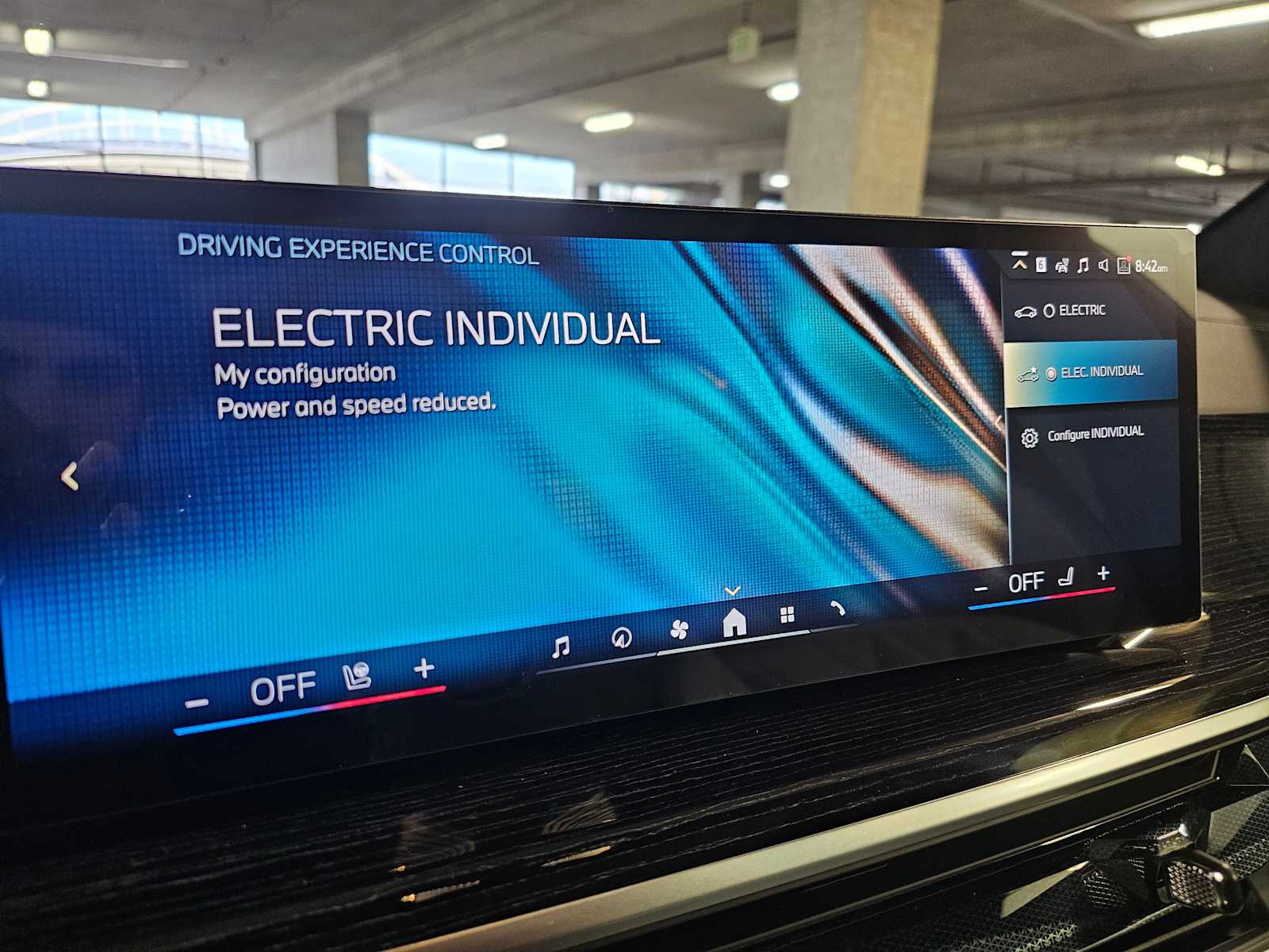 Thumbnail: 2026 BMW X5 - 13