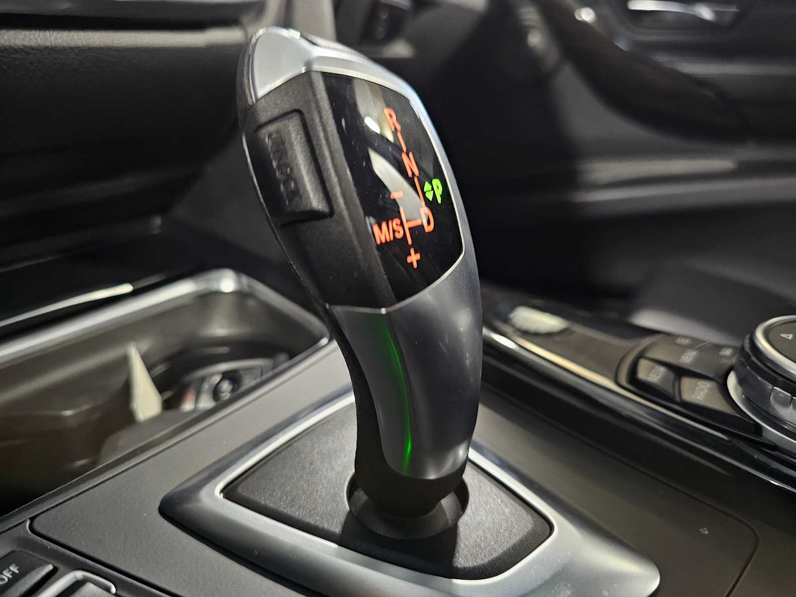 Thumbnail: 2015 BMW 3 Series - 28