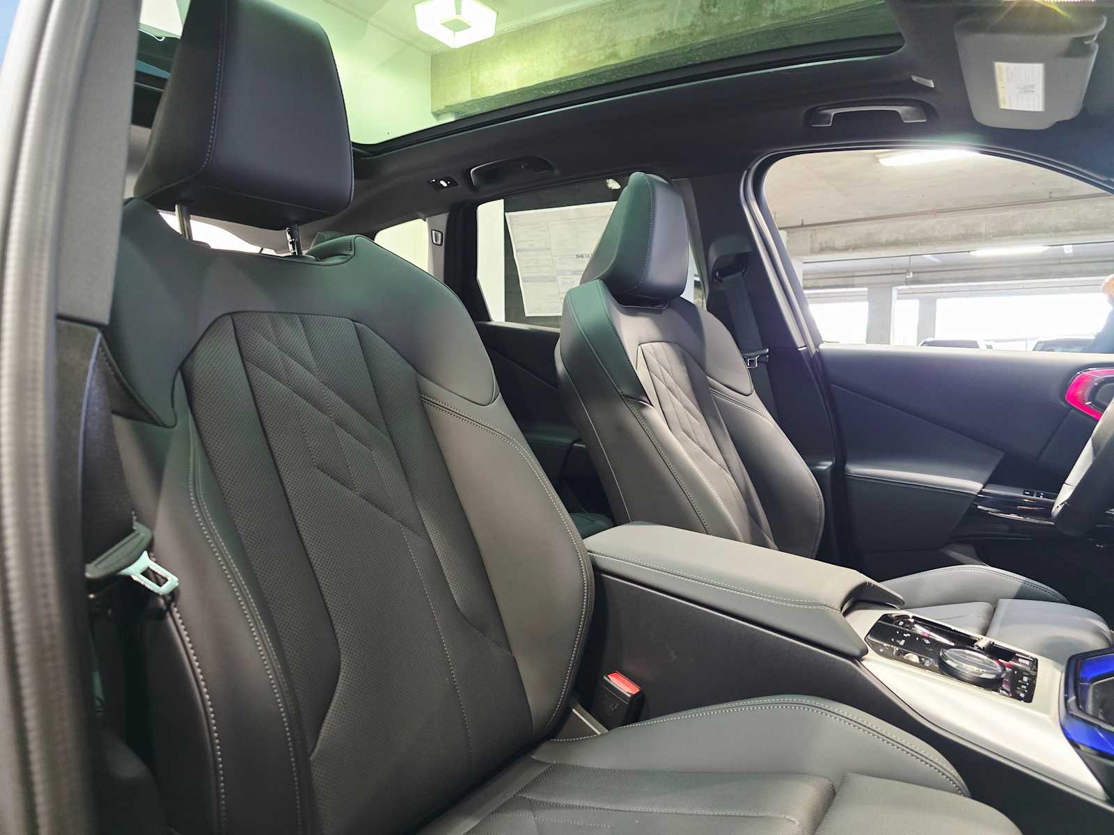 Thumbnail: 2025 BMW X3 - 27