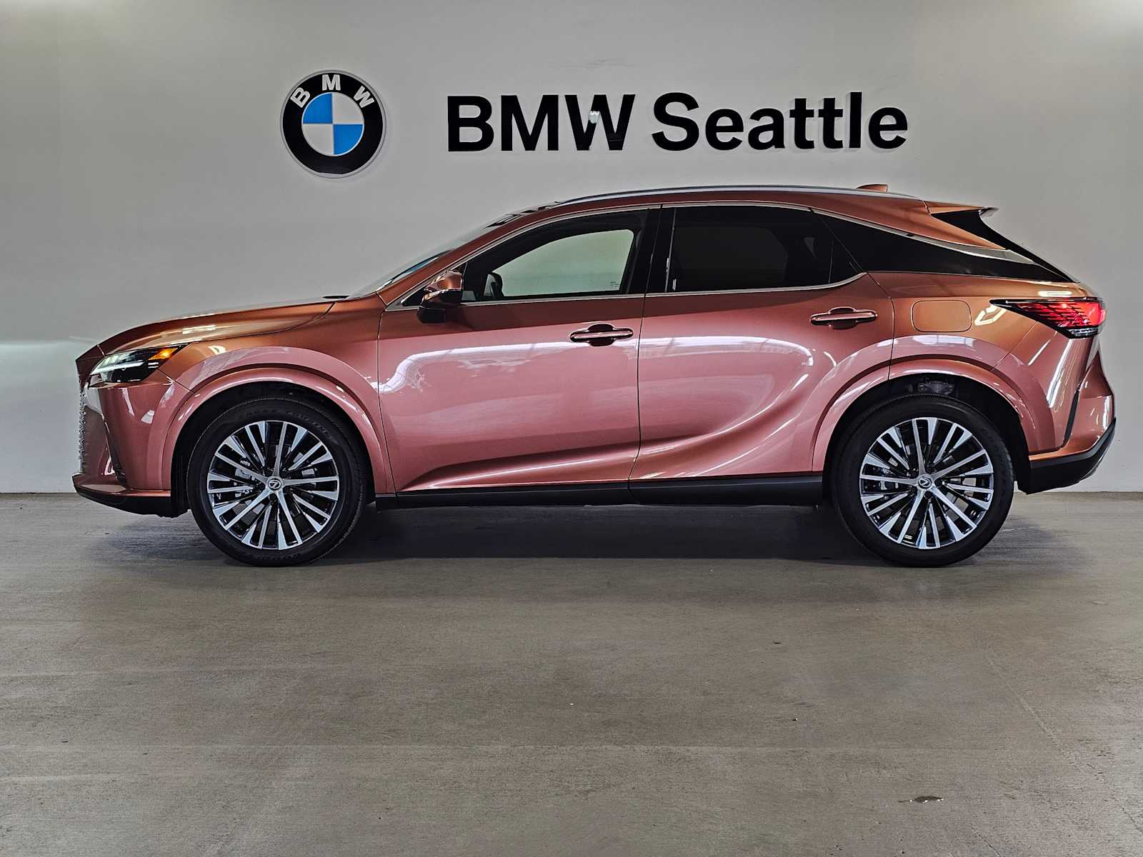 Thumbnail: 2023 Lexus RX - 3