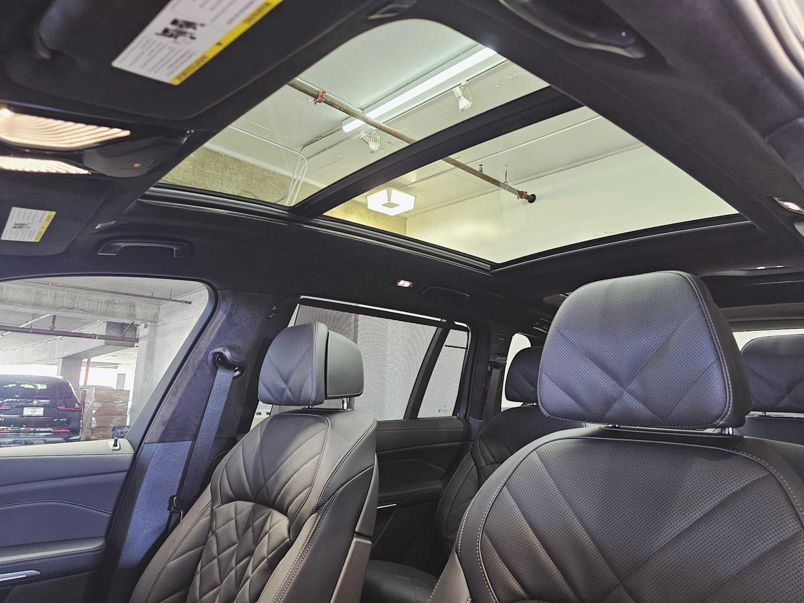 Thumbnail: 2026 BMW X7 - 24