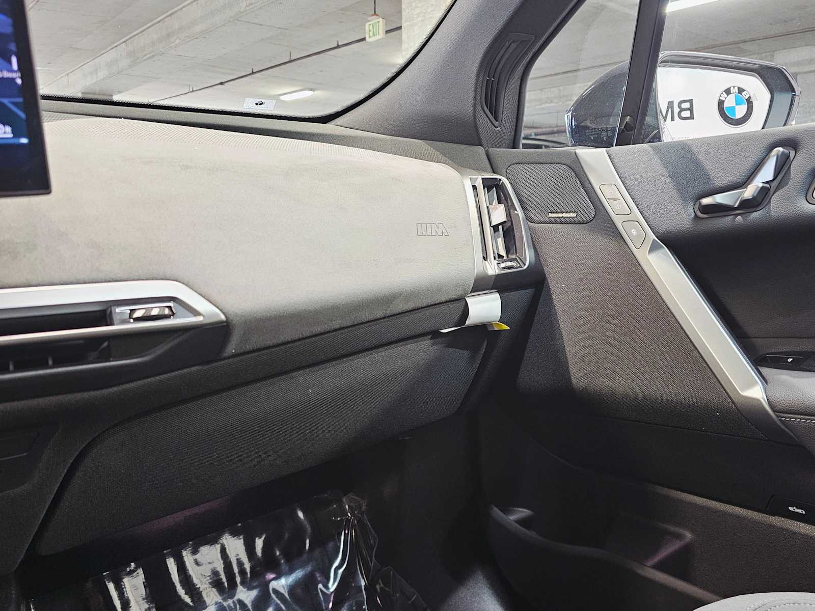 Thumbnail: 2026 BMW iX - 20