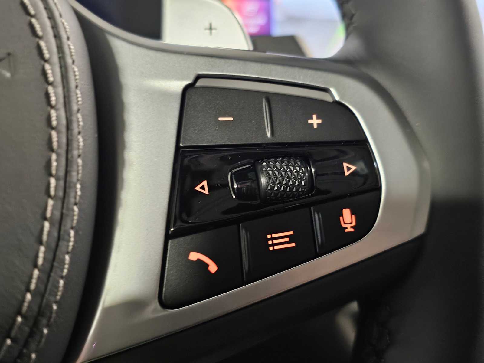 Thumbnail: 2026 BMW X5 - 16