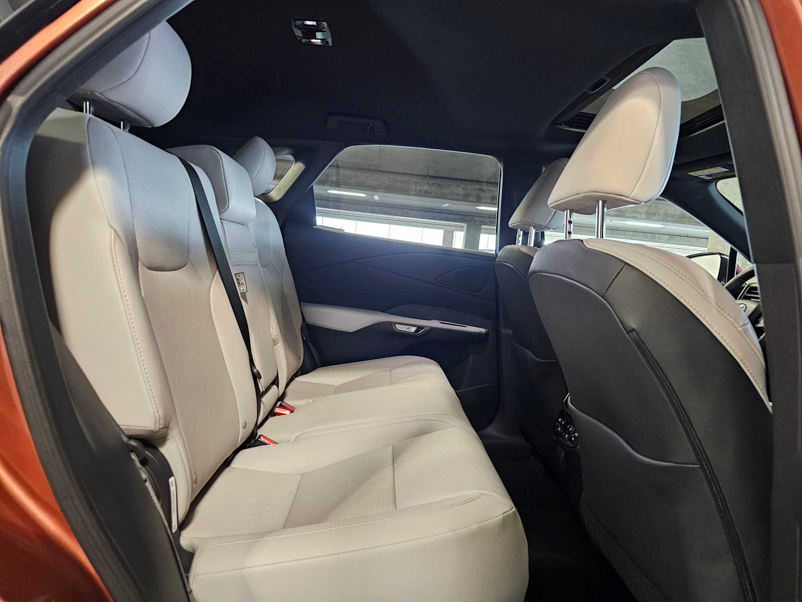 Thumbnail: 2023 Lexus RX - 32