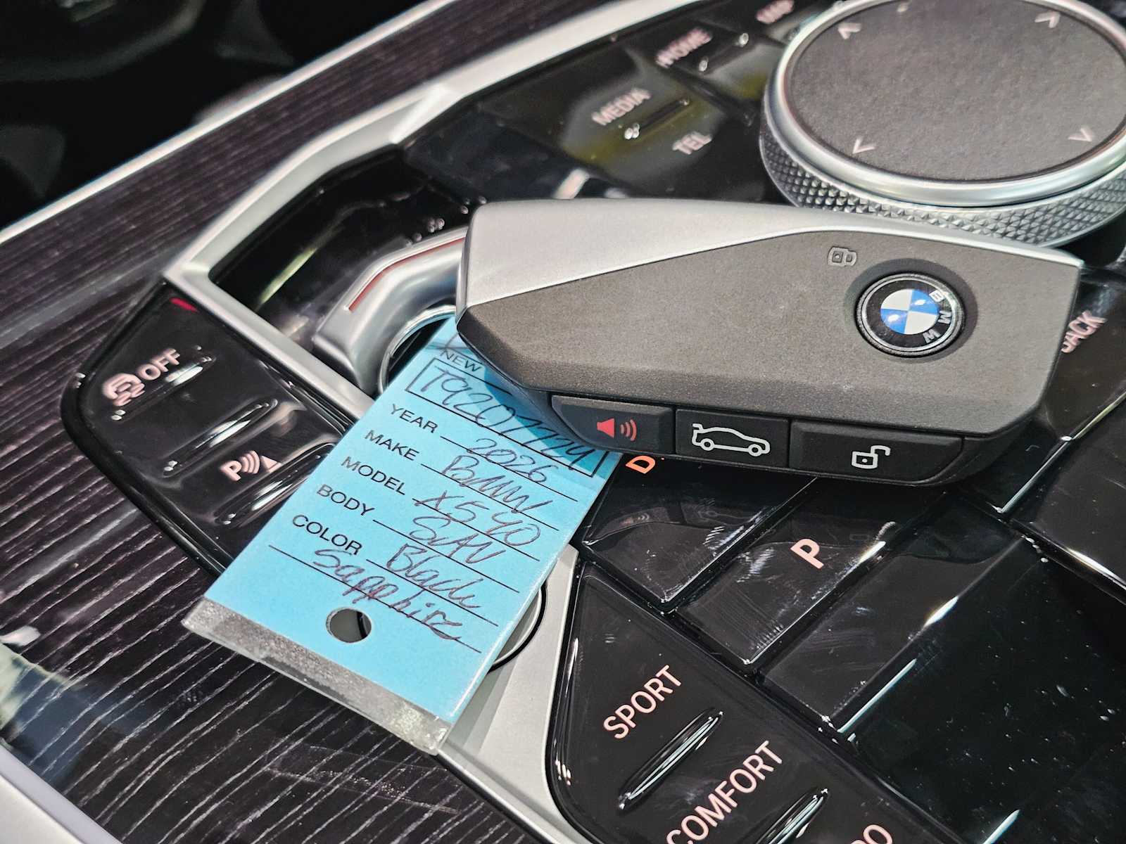 Thumbnail: 2026 BMW X5 - 30