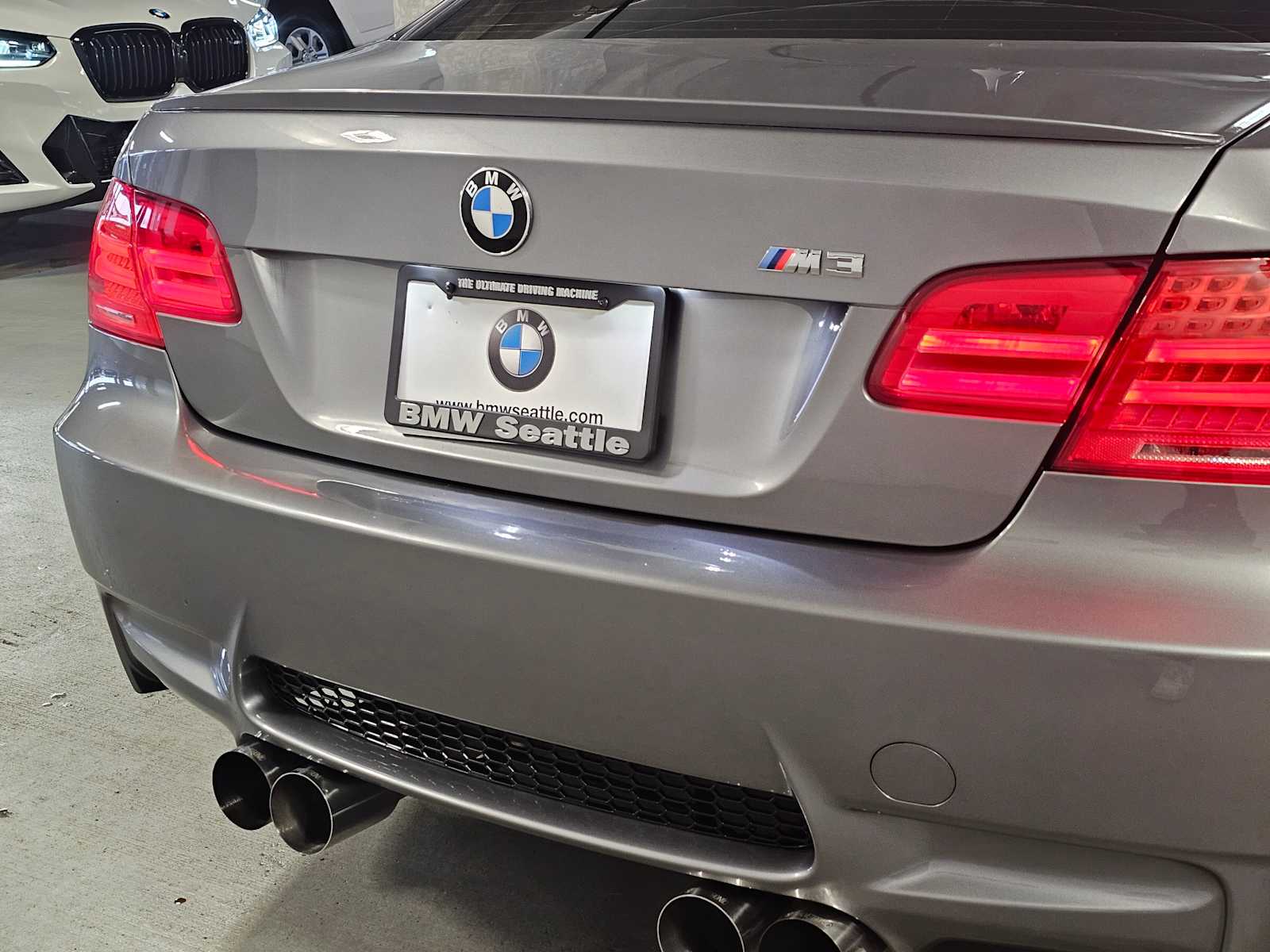 Thumbnail: 2011 BMW M3 - 7