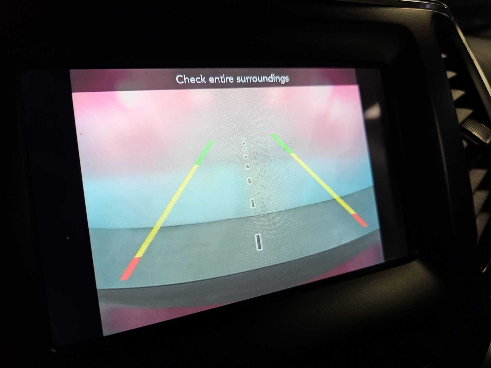 Thumbnail: 2020 Jeep Cherokee - 16