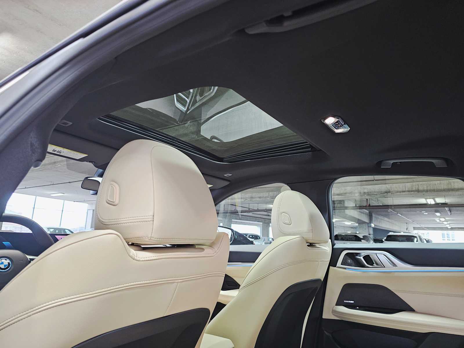 Thumbnail: 2025 BMW i4 - 23