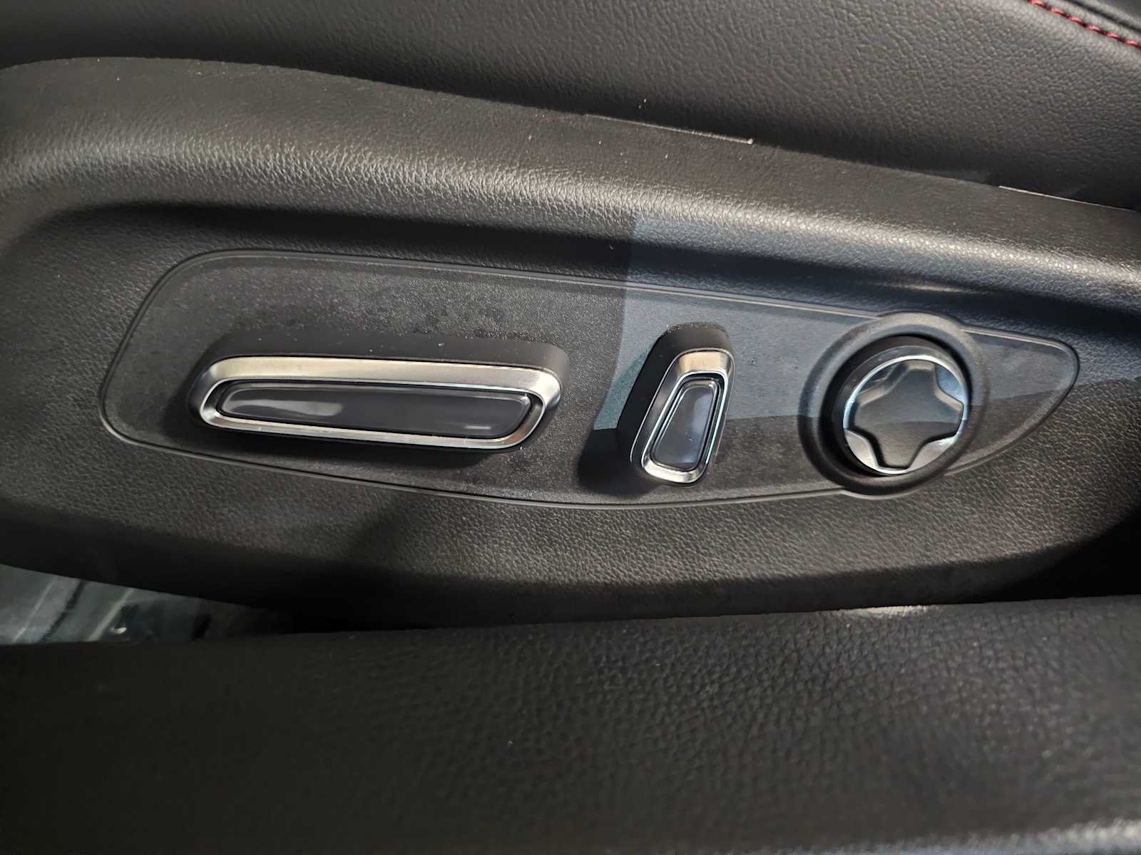 Thumbnail: 2025 Acura Integra - 28