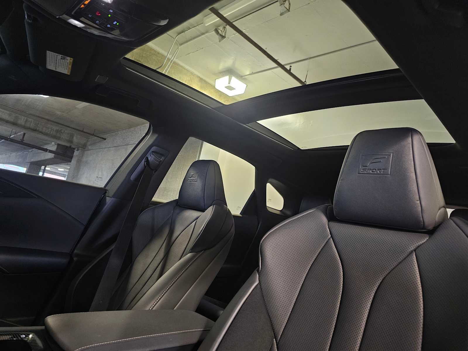 Thumbnail: 2024 Lexus RX - 31