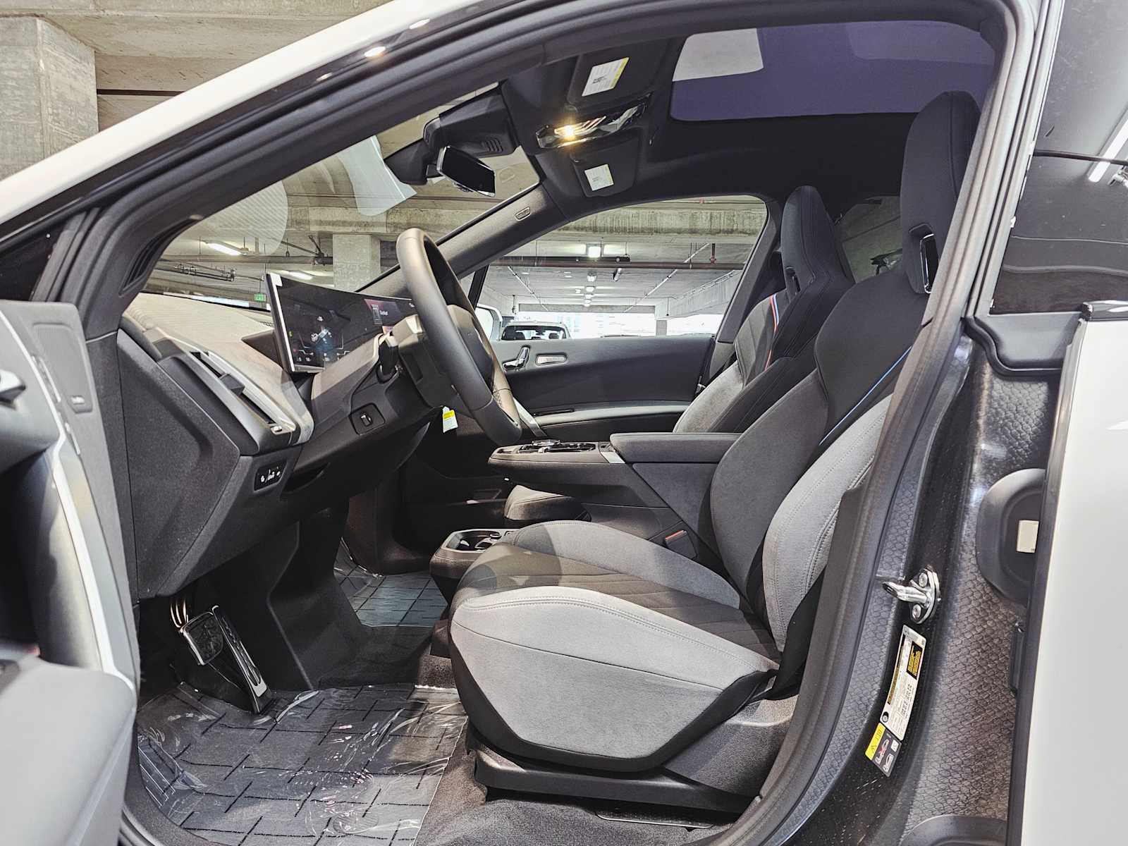 Thumbnail: 2026 BMW iX - 23