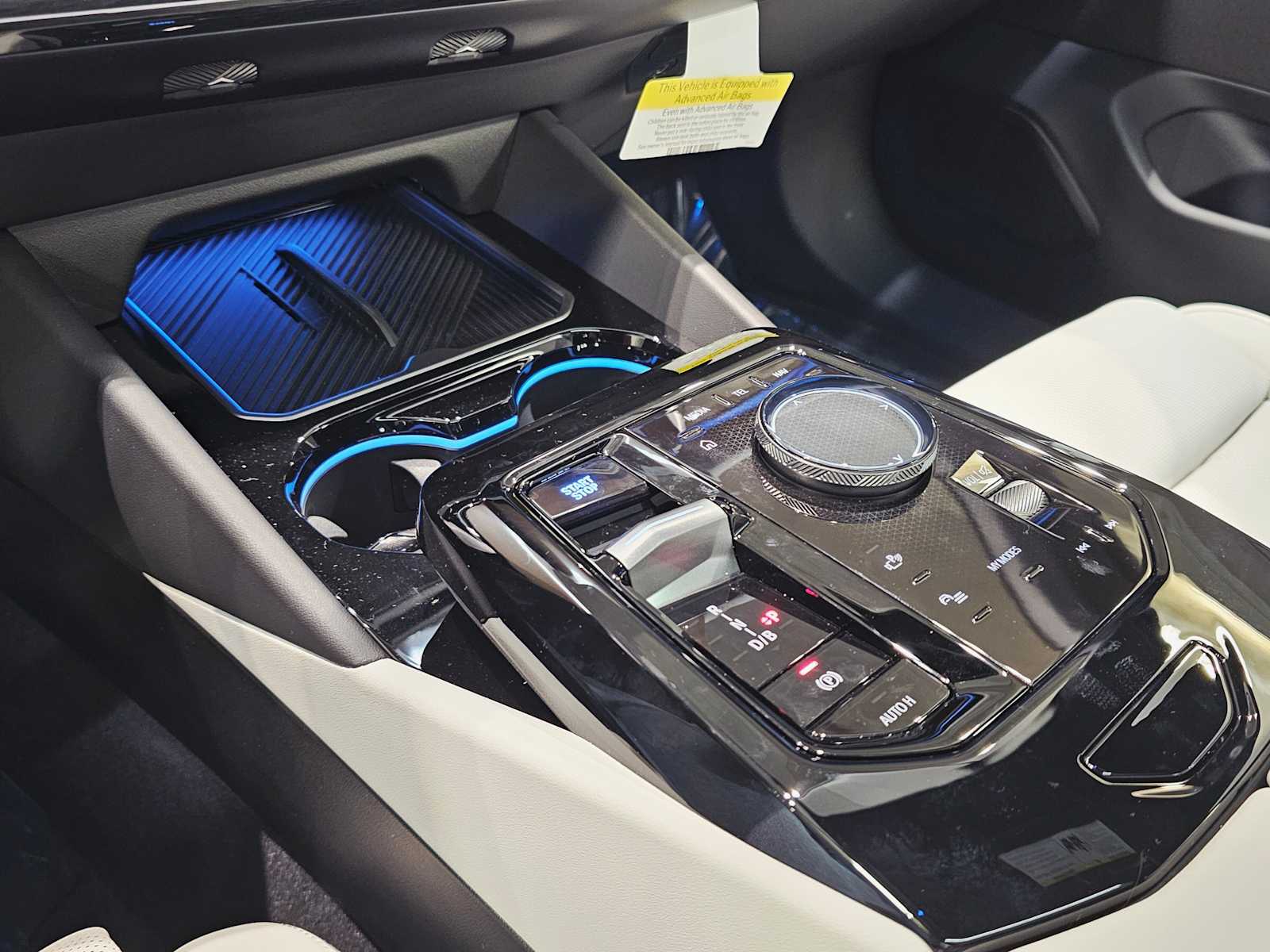 Thumbnail: 2025 BMW i5 - 17