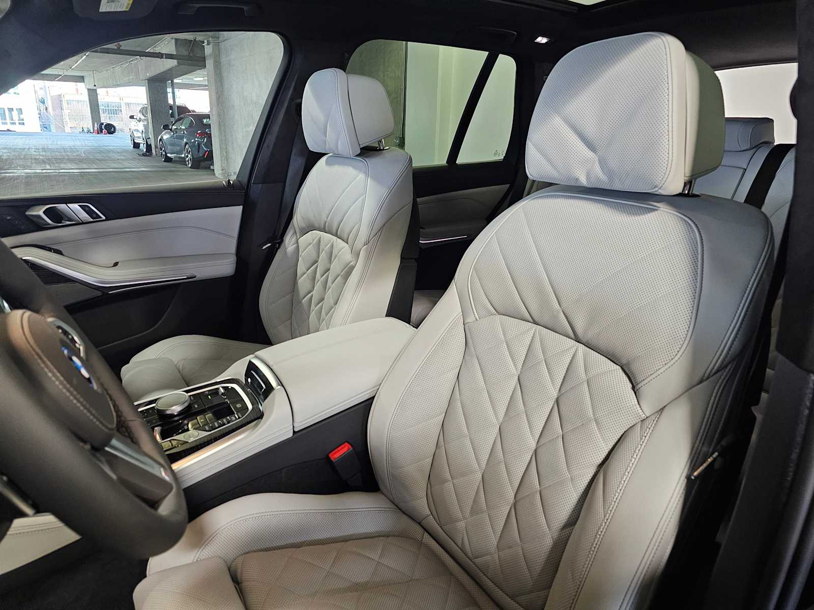 Thumbnail: 2026 BMW X5 - 34