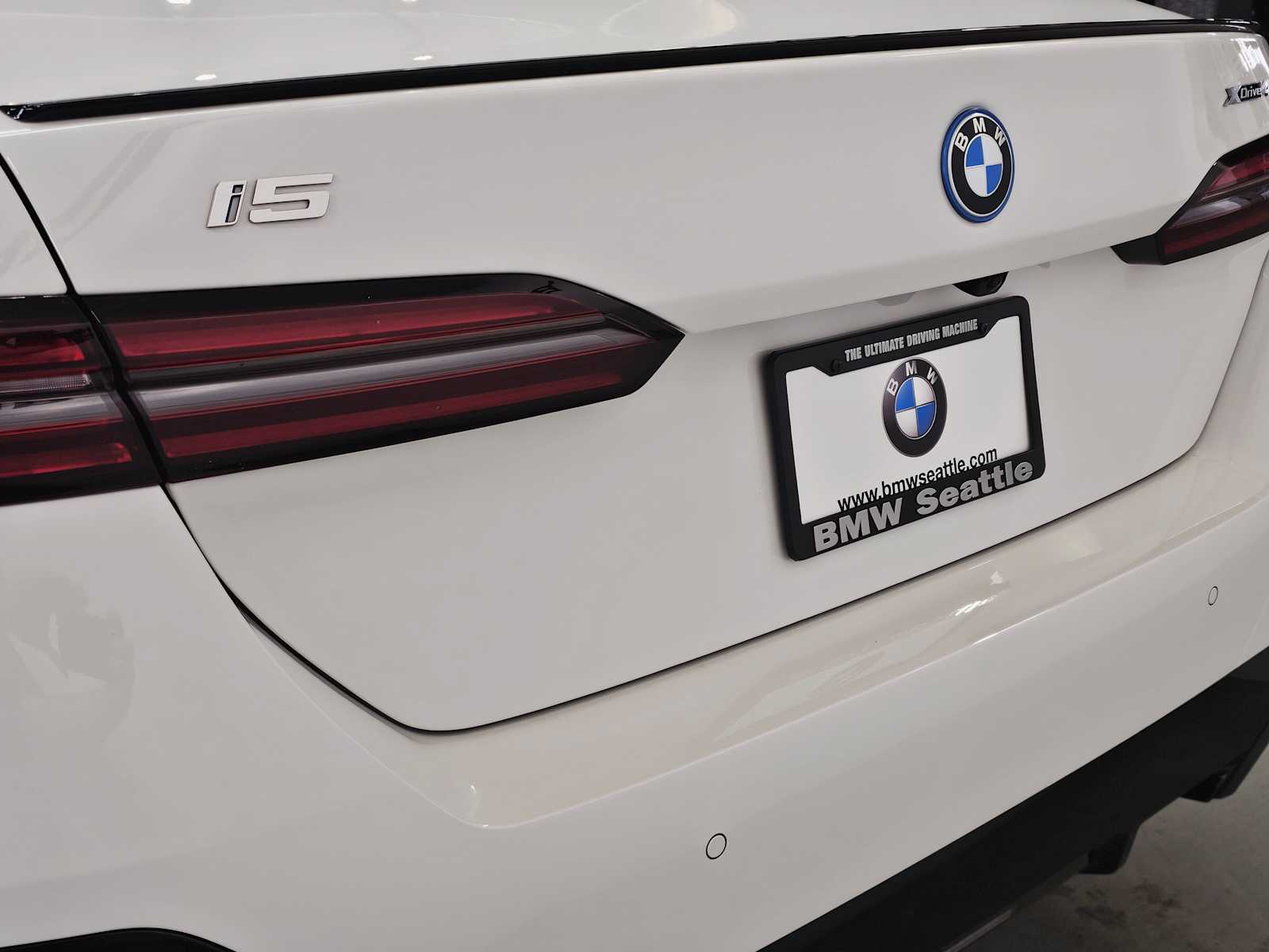 Thumbnail: 2026 BMW i5 - 7