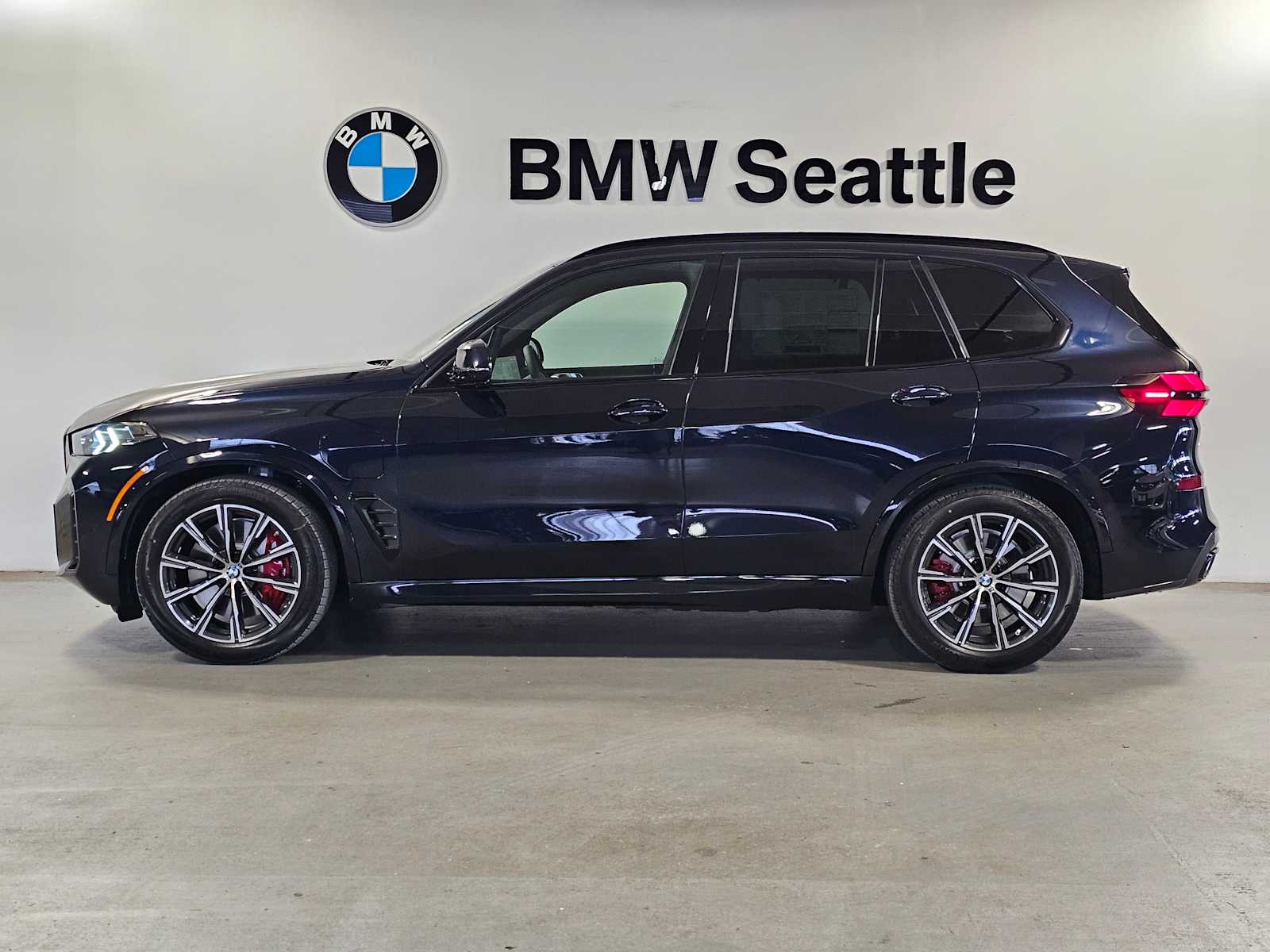 Thumbnail: 2026 BMW X5 - 3