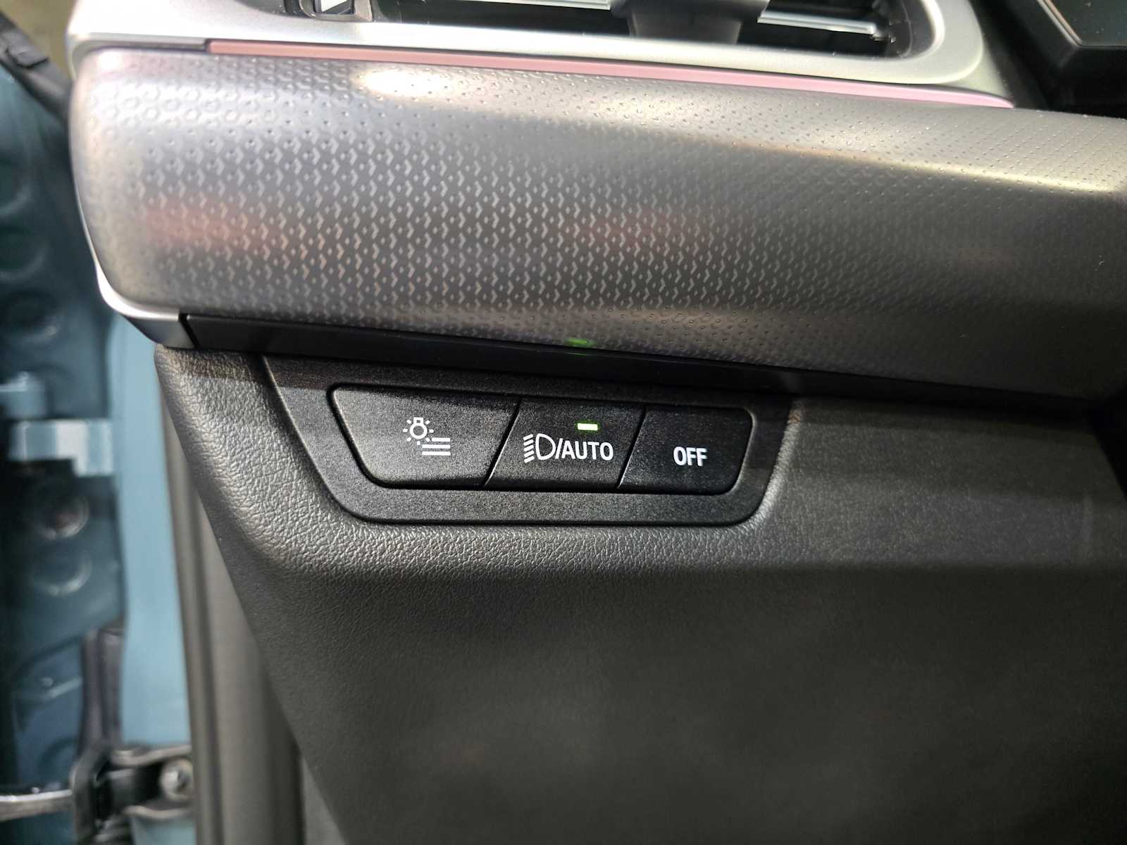 Thumbnail: 2026 BMW X1 - 19