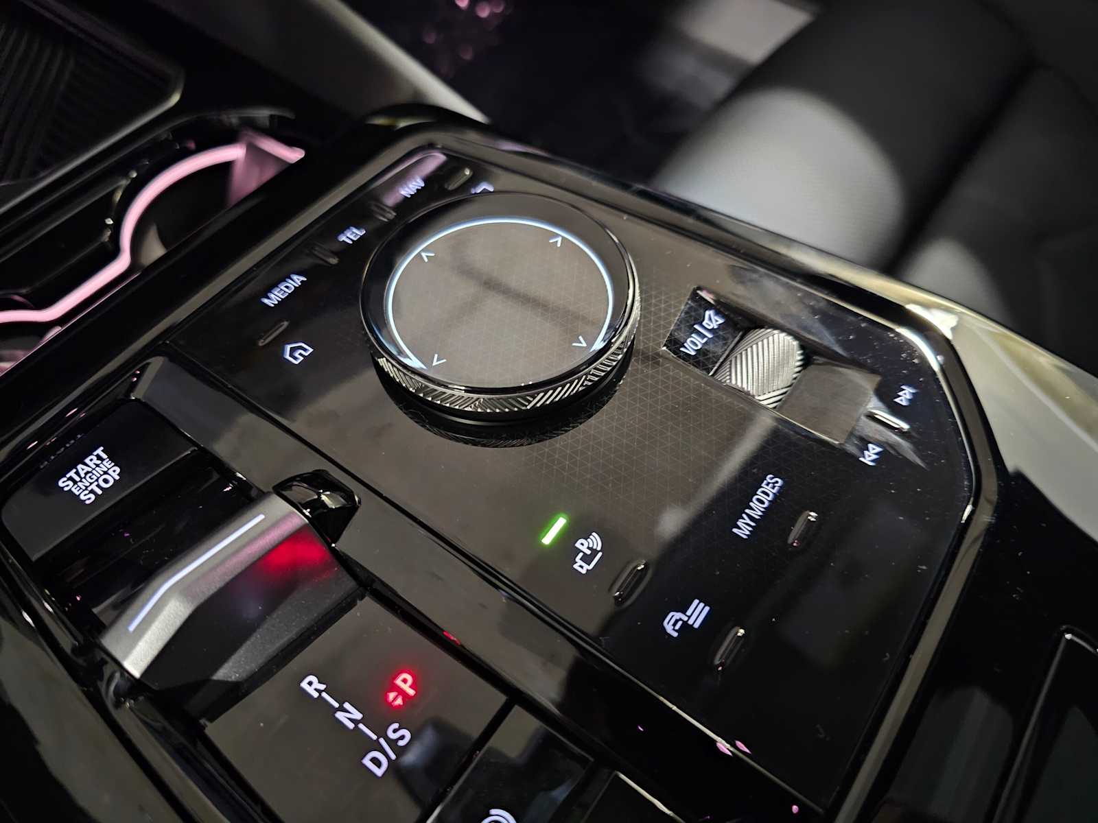 Thumbnail: 2026 BMW 5 Series - 21