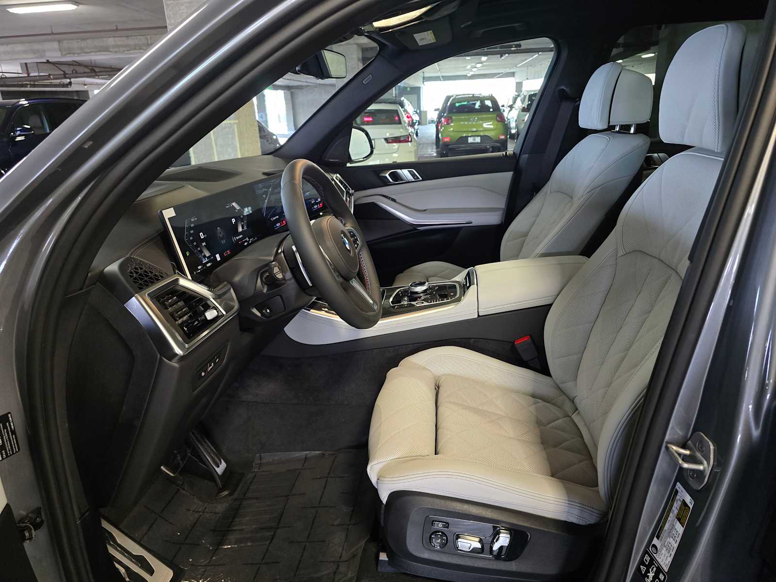 Thumbnail: 2026 BMW X5 - 27