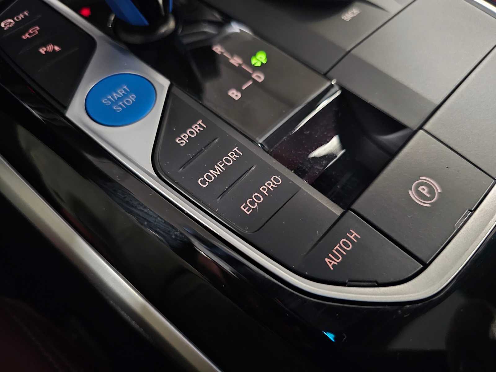 Thumbnail: 2023 BMW i4 - 24