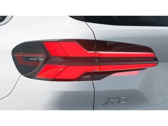 Thumbnail: 2026 BMW X5 - 8