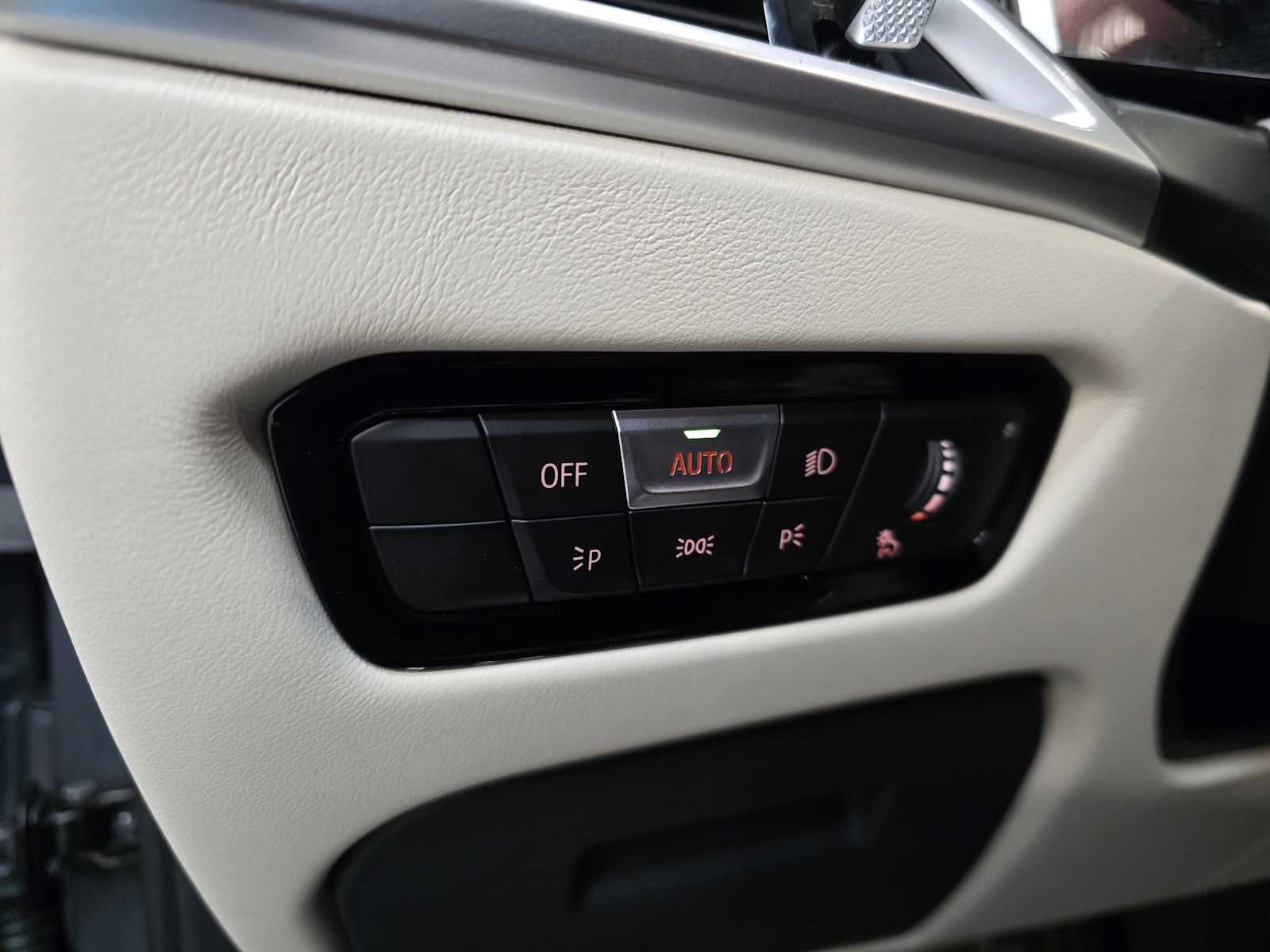 Thumbnail: 2026 BMW M3 - 19