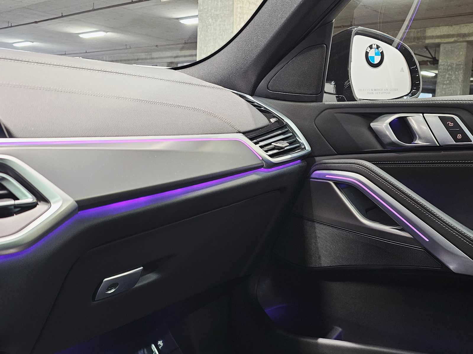 Thumbnail: 2022 BMW X6 - 20