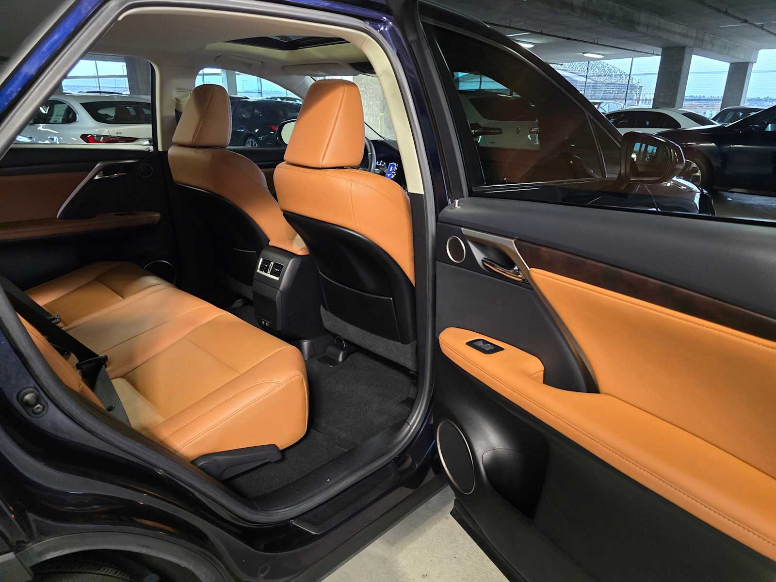 Thumbnail: 2022 Lexus RX - 29