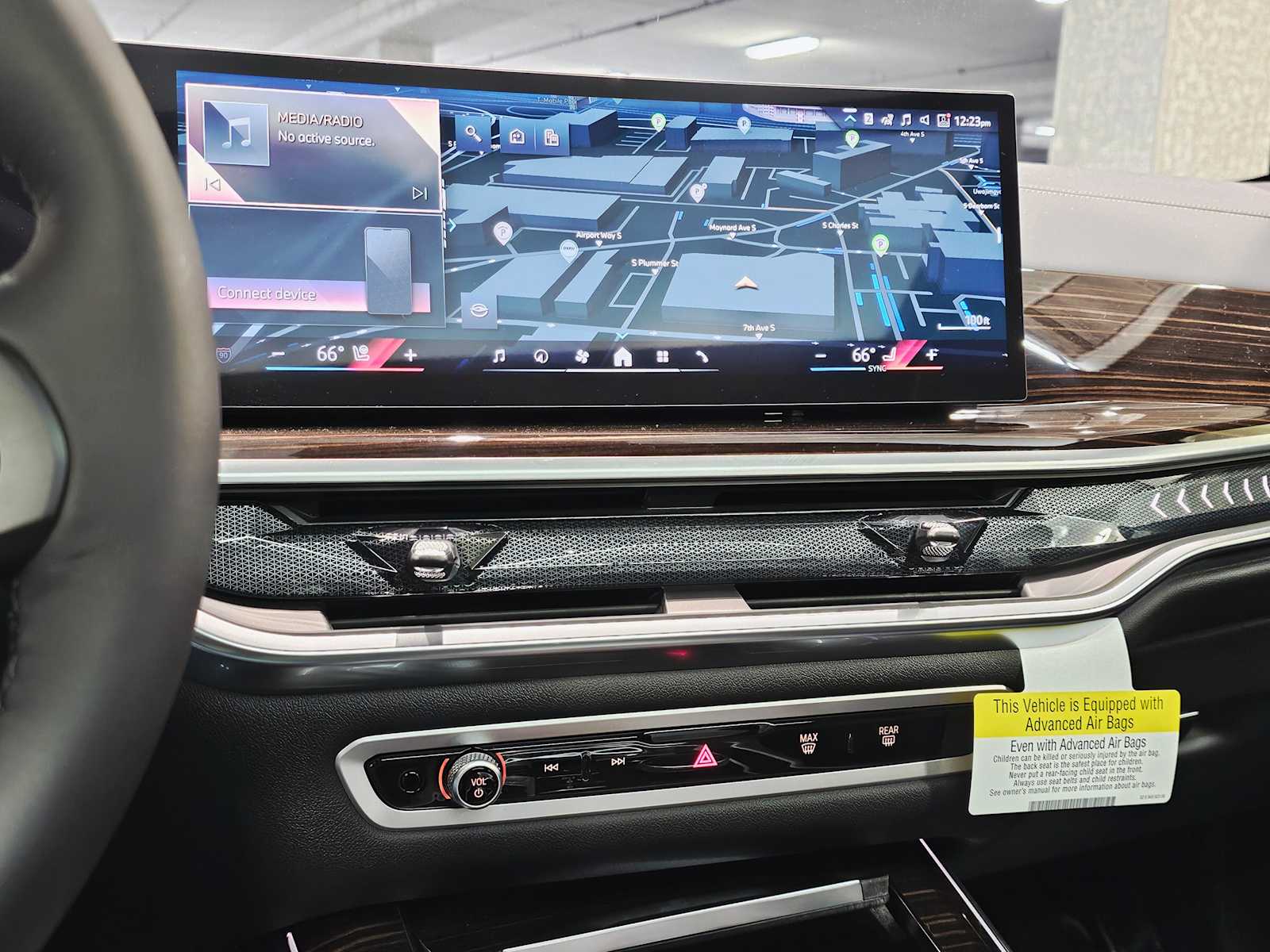 Thumbnail: 2026 BMW X5 - 16