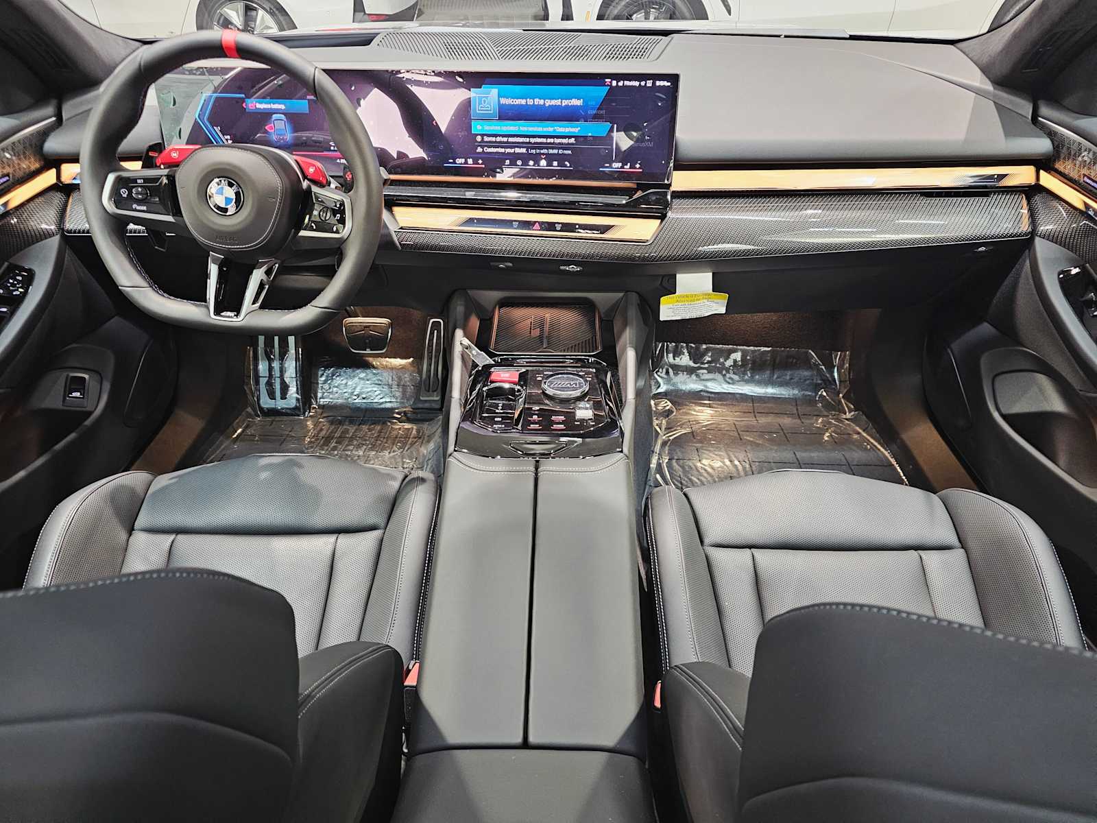 Thumbnail: 2026 BMW M5 - 10