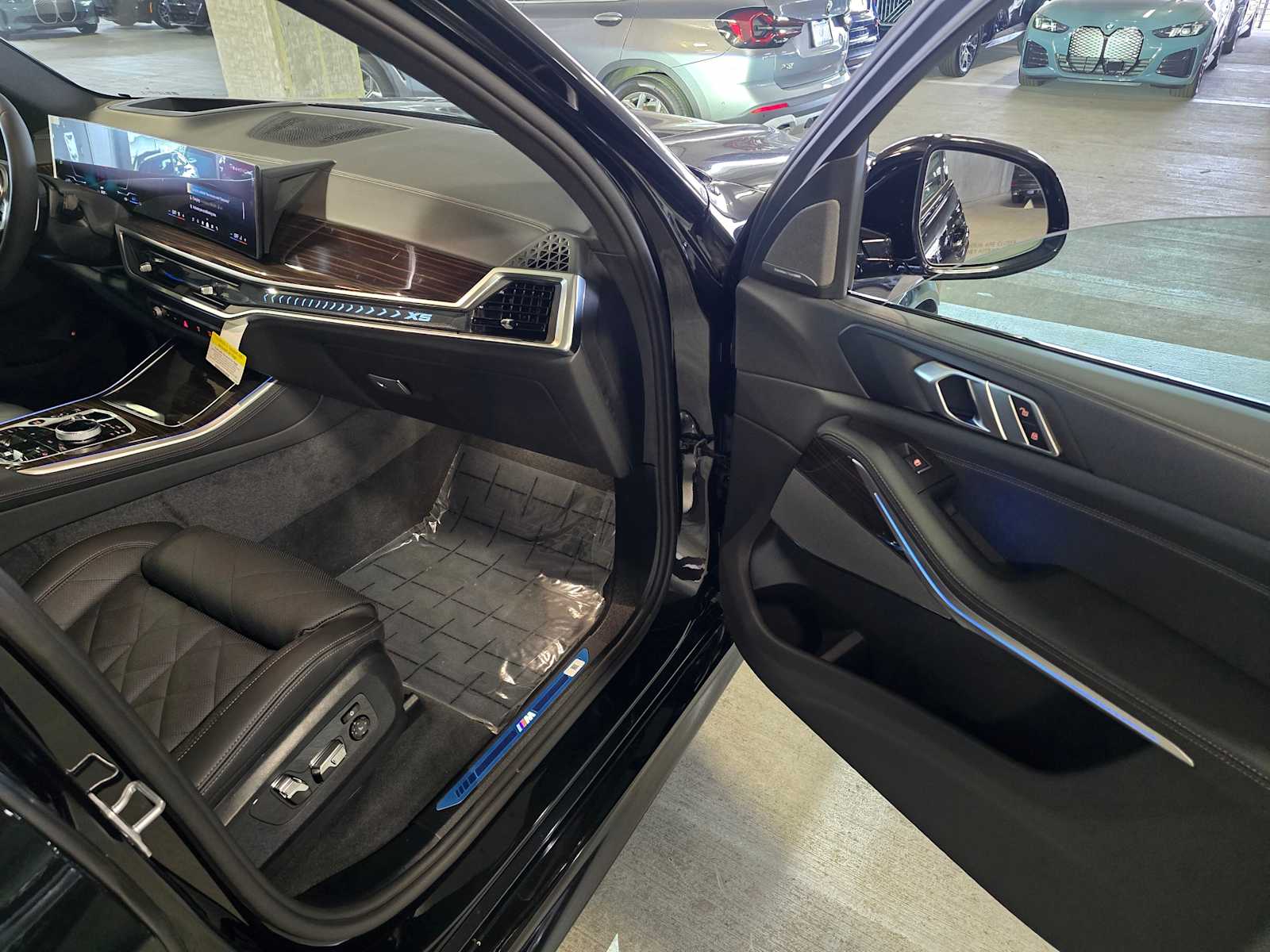 Thumbnail: 2026 BMW X5 - 33