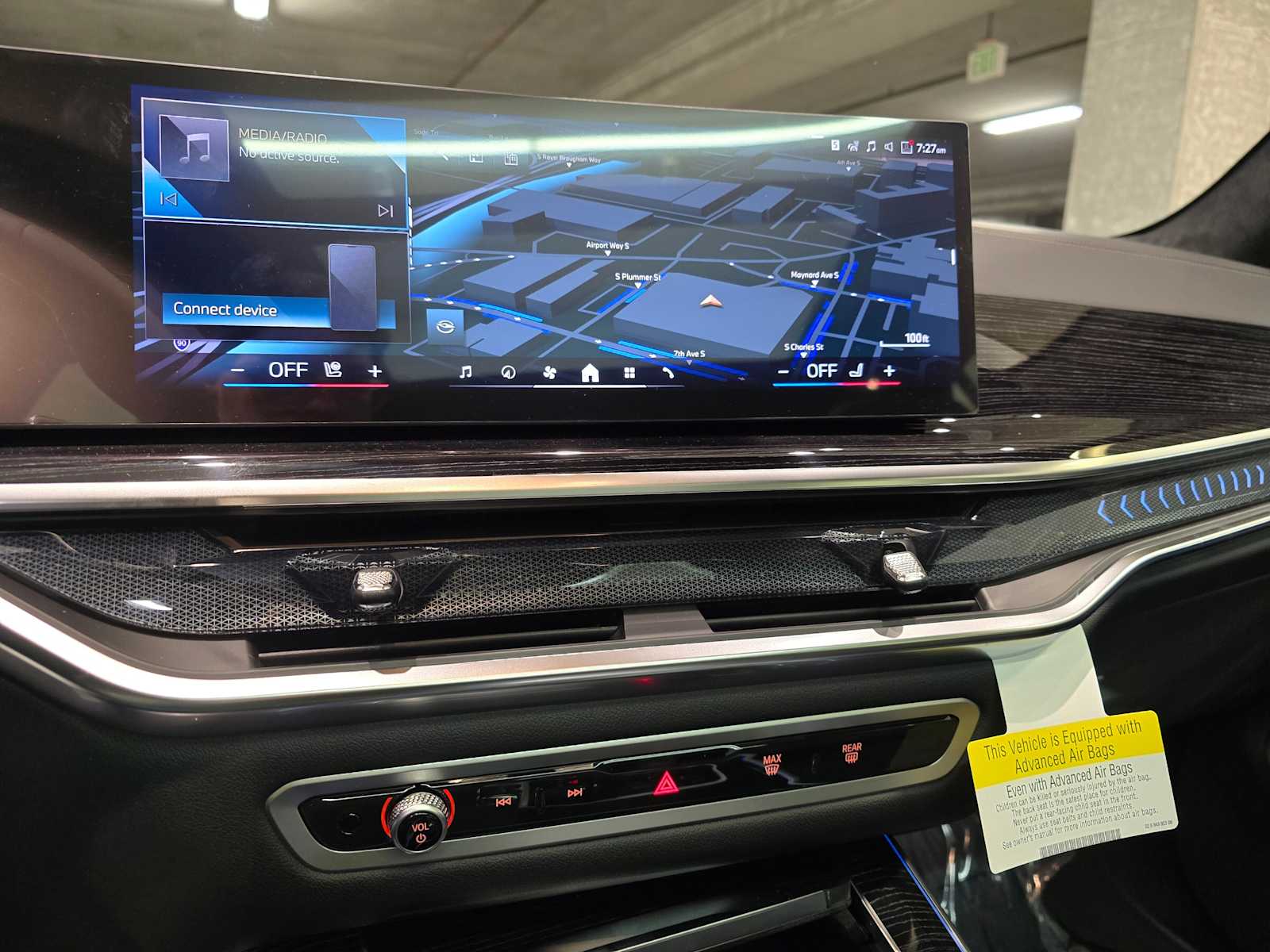 Thumbnail: 2026 BMW X5 - 13