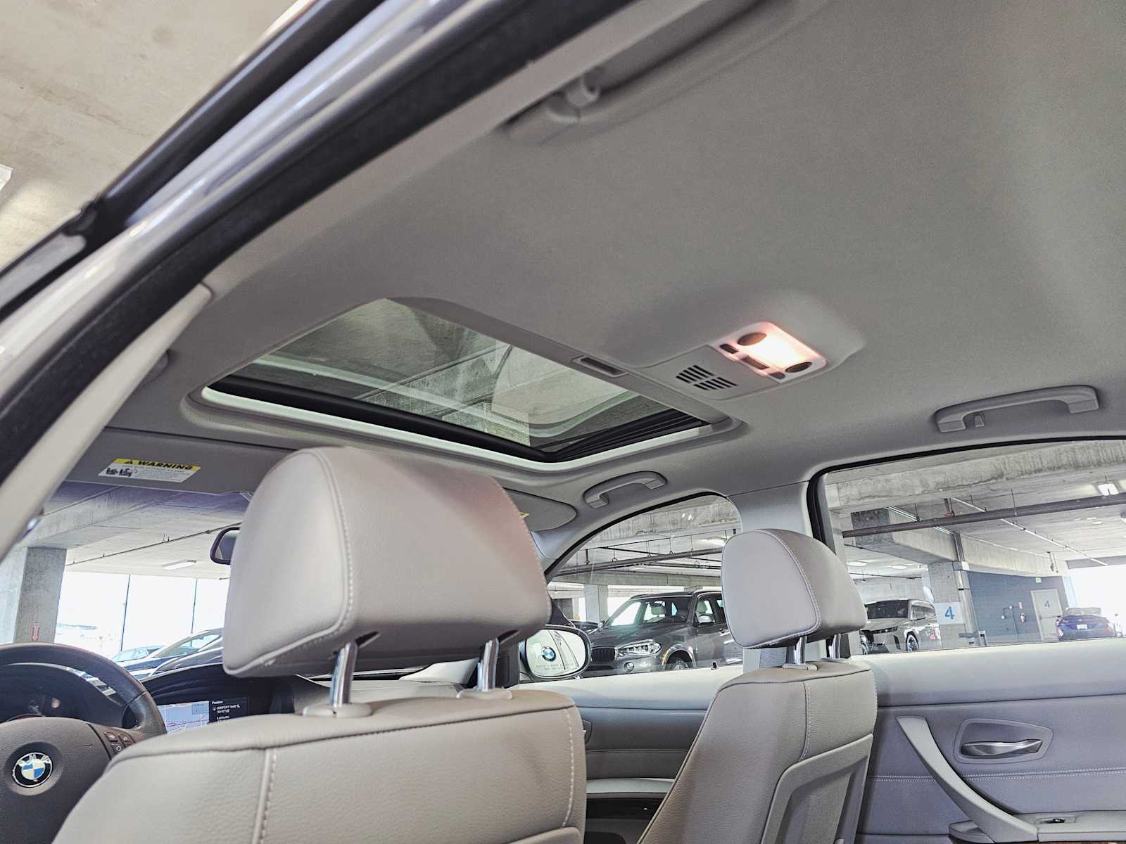 Thumbnail: 2009 BMW 3 Series - 26
