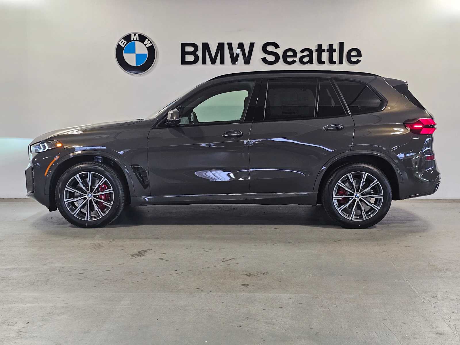 Thumbnail: 2026 BMW X5 - 3